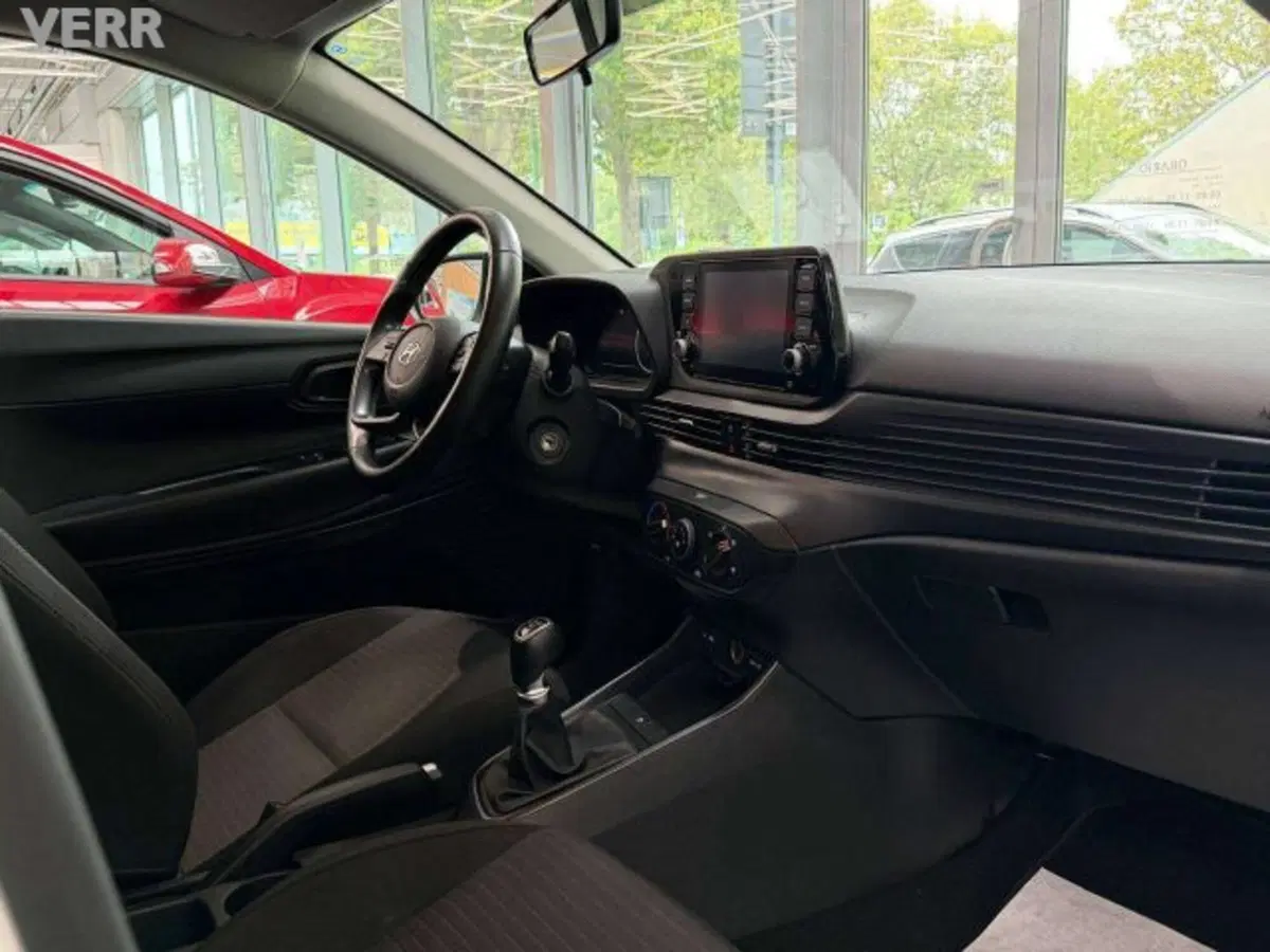 Hyundai i20 usata a Milano (11)