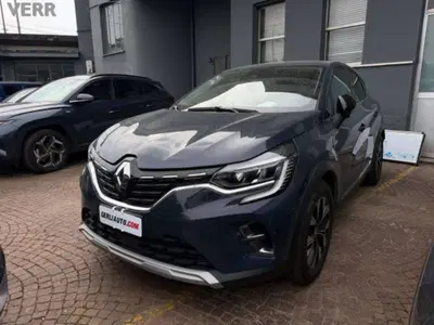 Renault Captur Full Hybrid E-Tech 145 CV Techno del 2023 usata a Milano