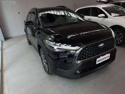 Toyota Corolla Cross Hybrid 2.0h Trend 4wd 197cv e-cvt del 2024 usata a Milano