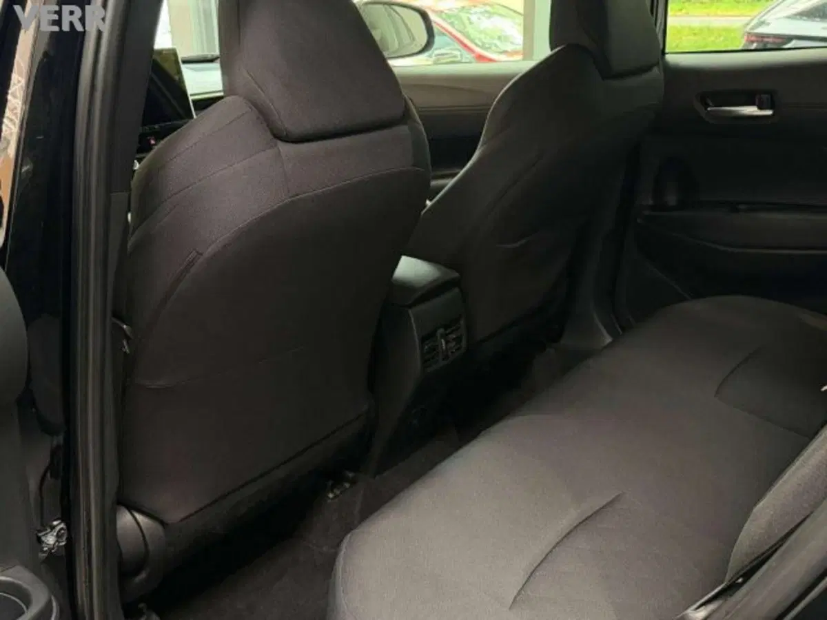 Toyota Corolla Cross Hybrid usata a Milano (10)