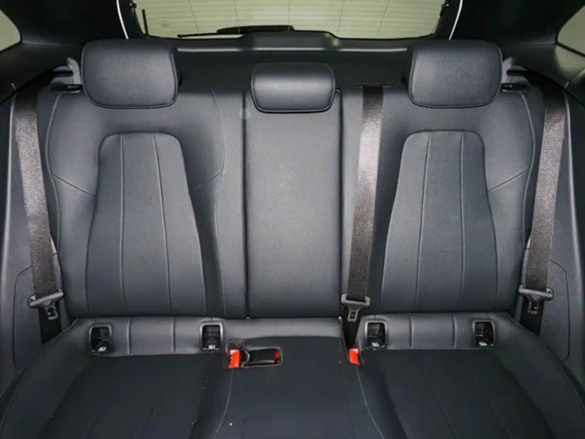 Mercedes-Benz GLA SUV usata a Milano (9)