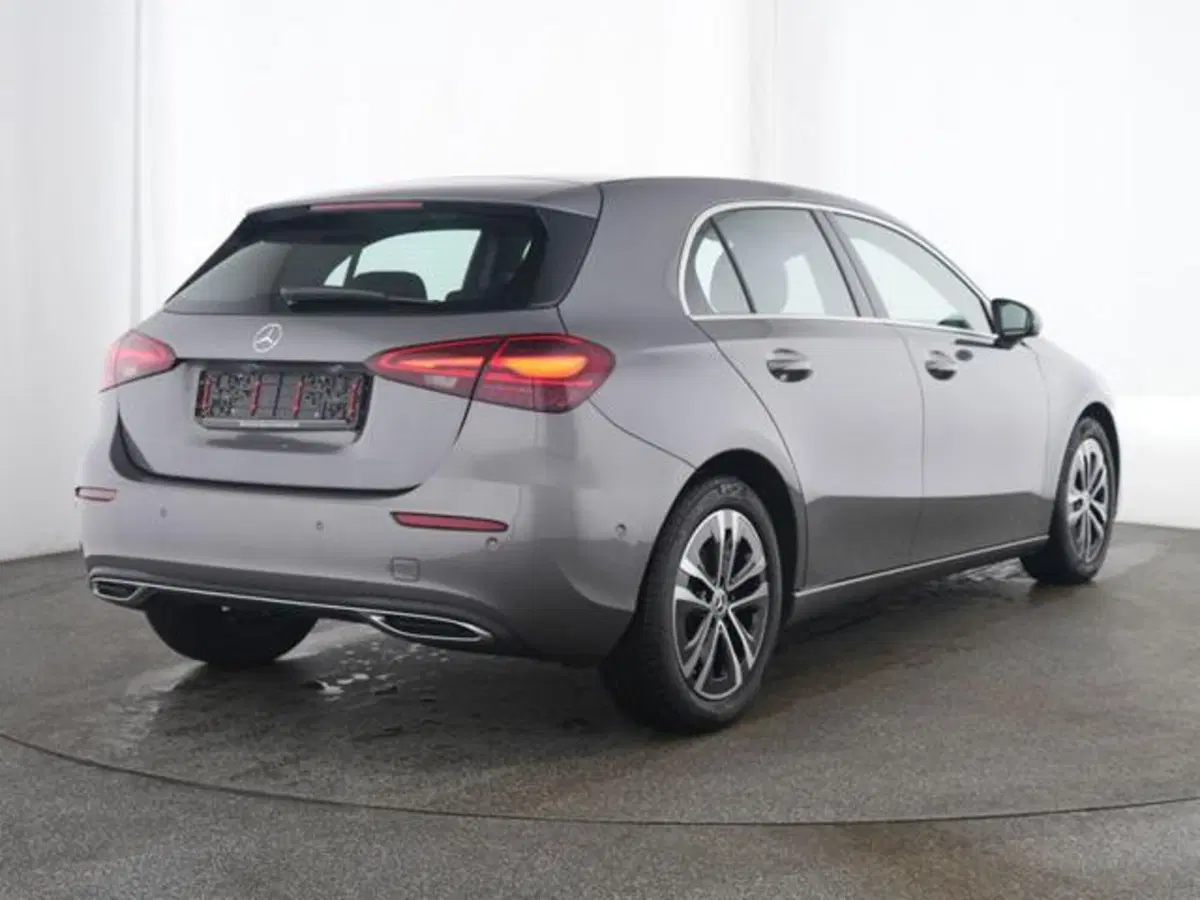 Mercedes-Benz Classe A Sedan usata a Milano (3)