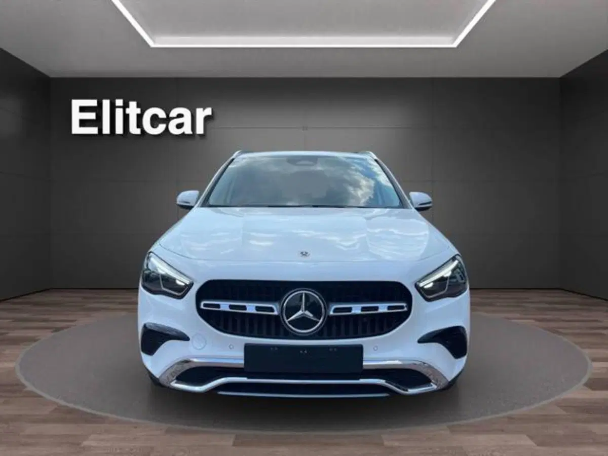 Mercedes-Benz GLA SUV usata a Milano (2)
