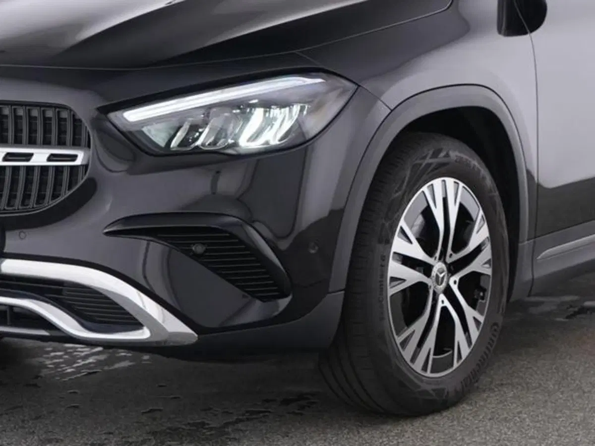 Mercedes-Benz GLA SUV usata a Milano (2)