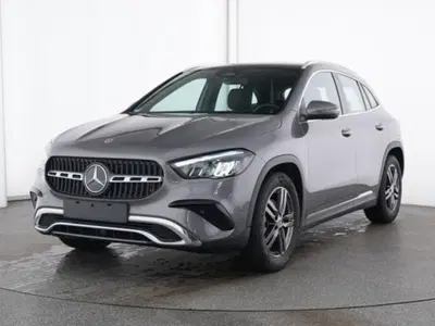 Mercedes-Benz GLA SUV 180 Progressive Advanced Plus auto del 2025 usata a Magenta