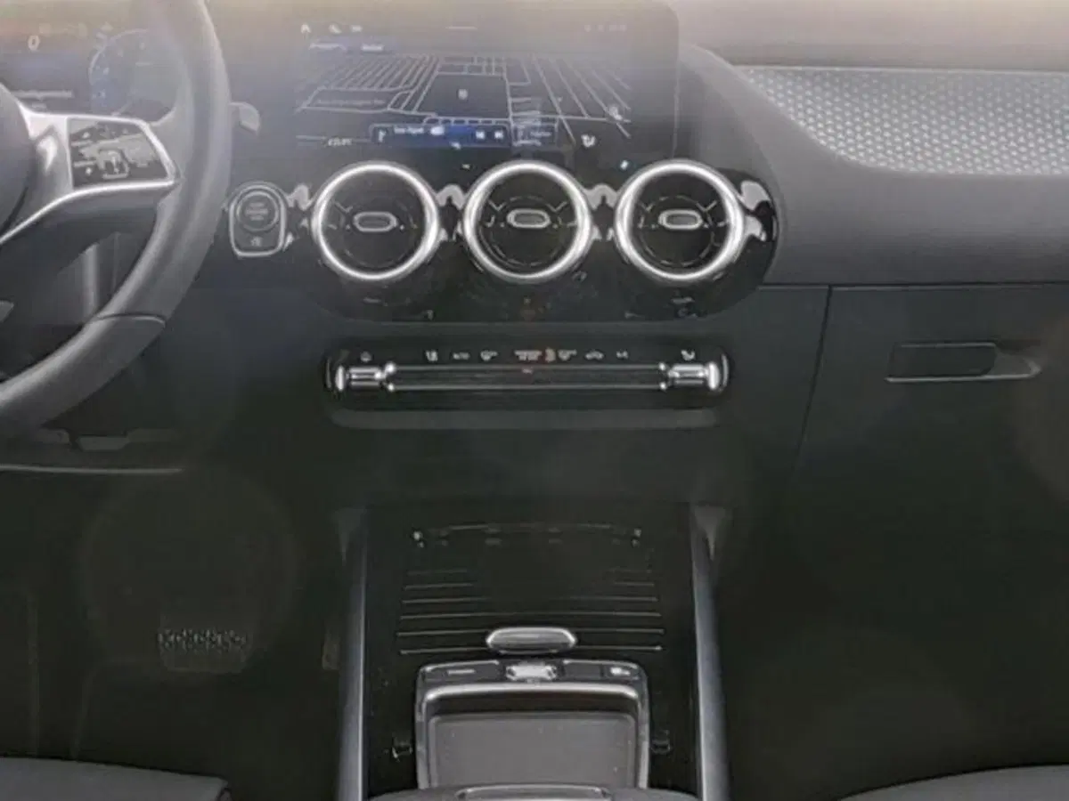 Mercedes-Benz GLA SUV usata a Milano (4)