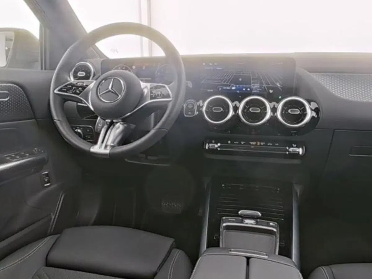 Mercedes-Benz GLA SUV usata a Milano (5)