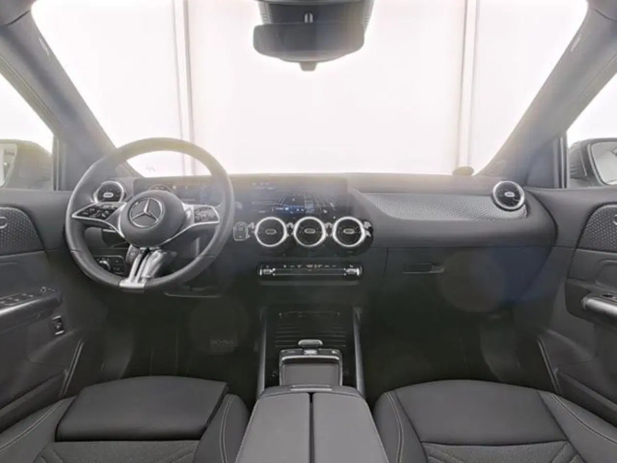 Mercedes-Benz GLA SUV usata a Milano (6)