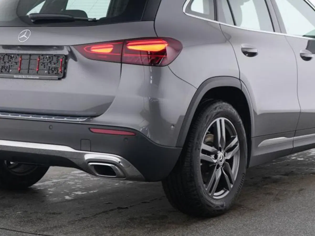 Mercedes-Benz GLA SUV usata a Milano (9)