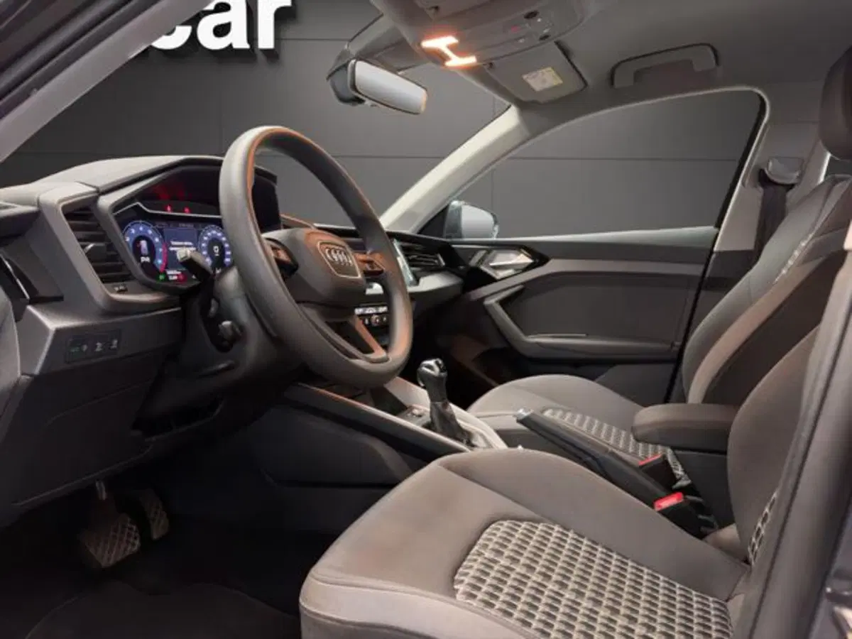 Audi A1 Sportback usata a Milano (10)