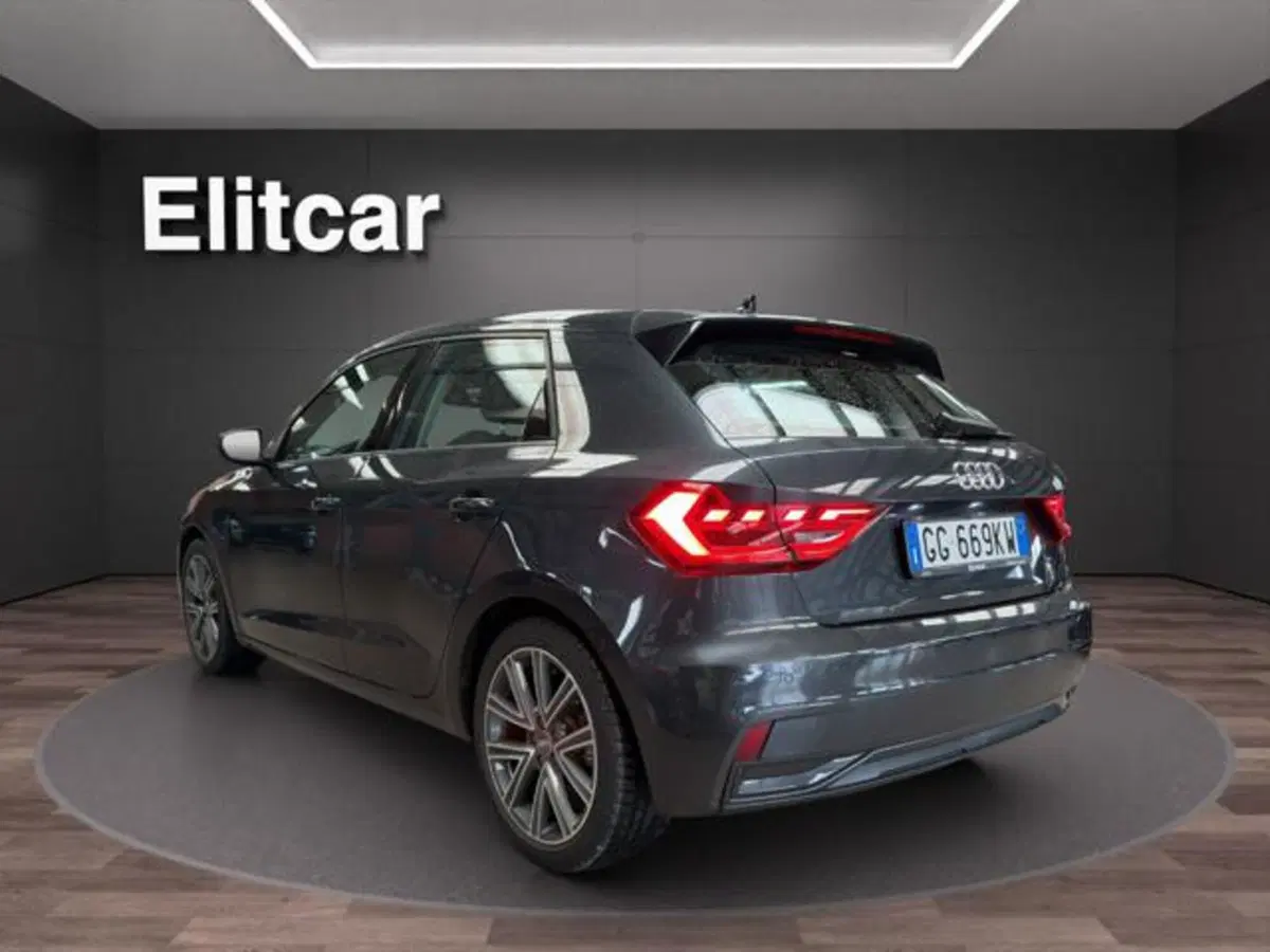 Audi A1 Sportback usata a Milano (4)