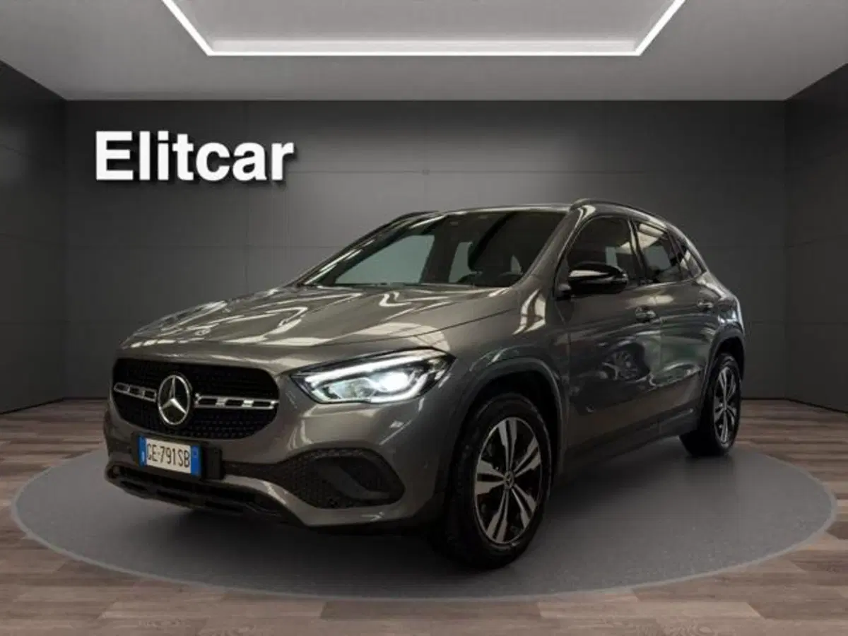 Mercedes-Benz GLA SUV usata a Milano