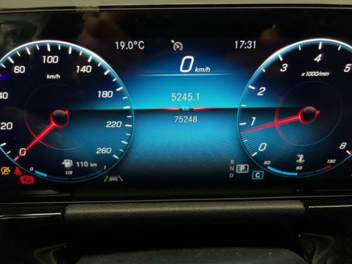 Mercedes-Benz GLA SUV usata a Milano (7)