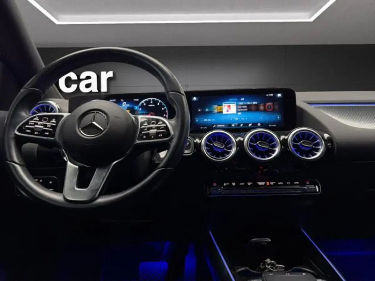 Mercedes-Benz GLA SUV usata a Milano (9)