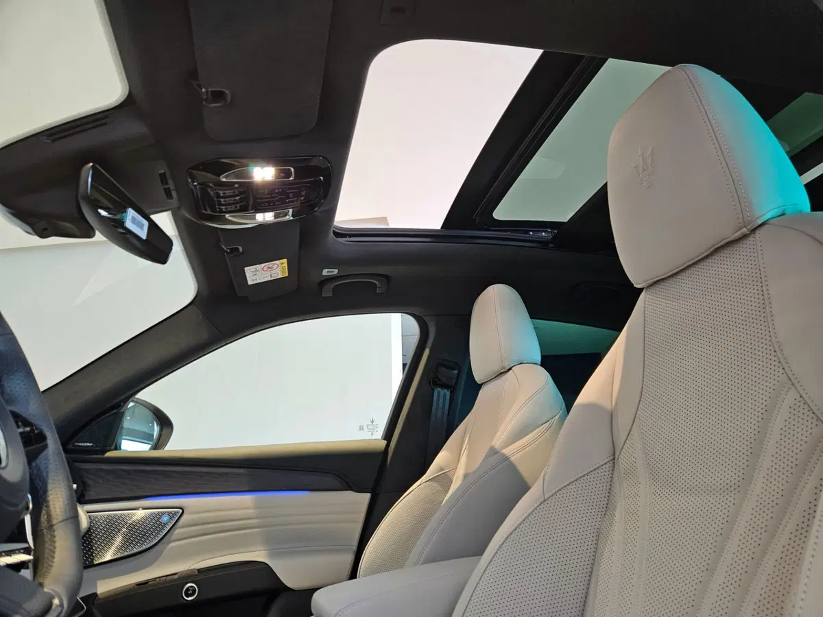 Maserati Grecale nuova a Perugia (11)