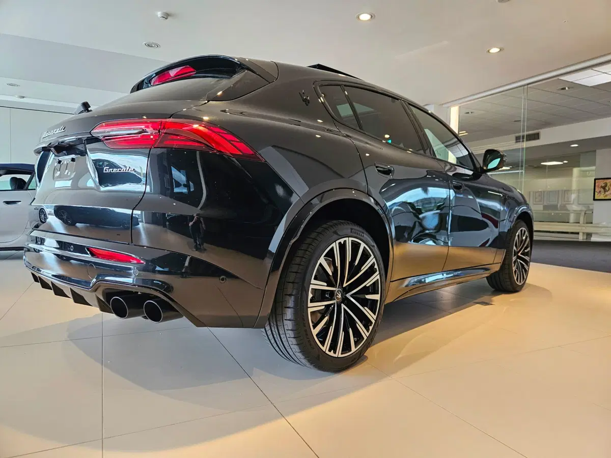 Maserati Grecale nuova a Perugia (3)