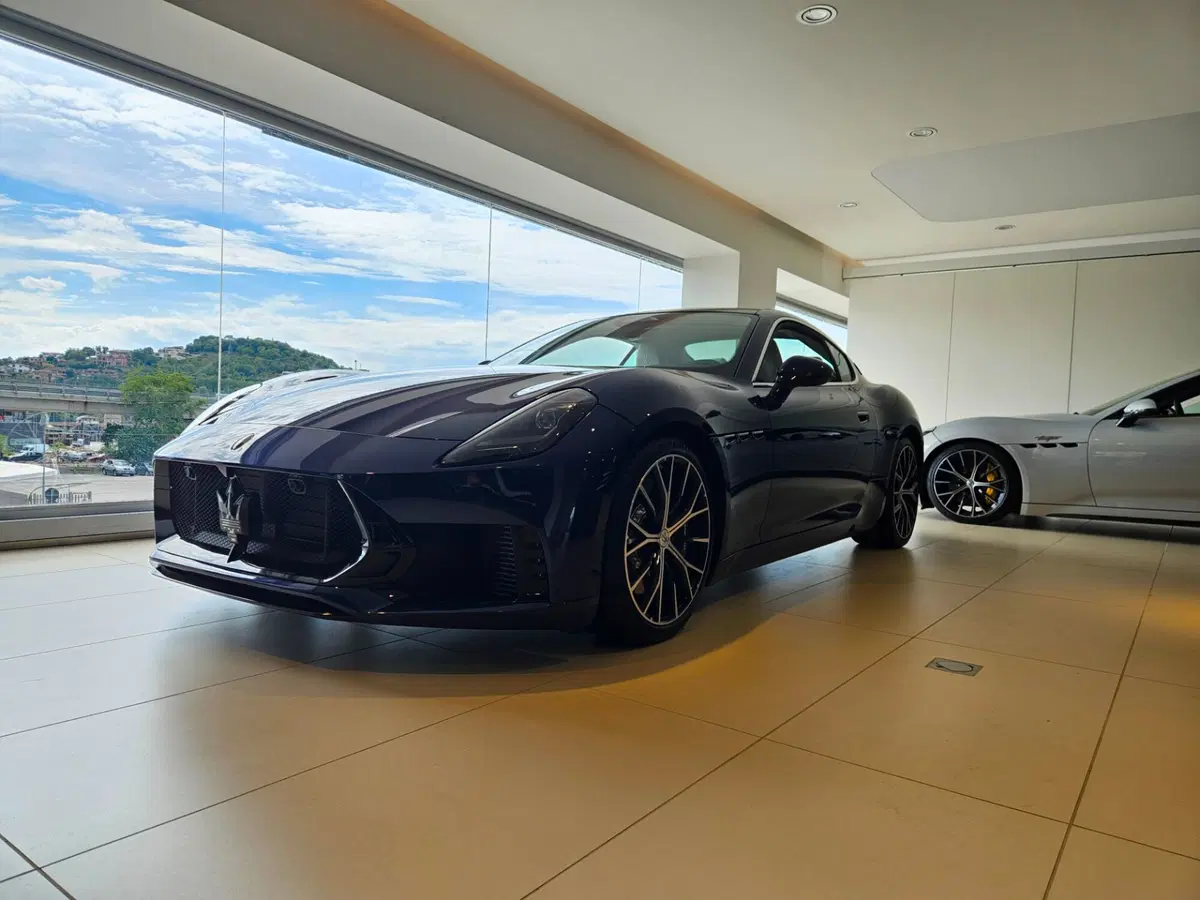 Maserati Granturismo nuova a Perugia (2)