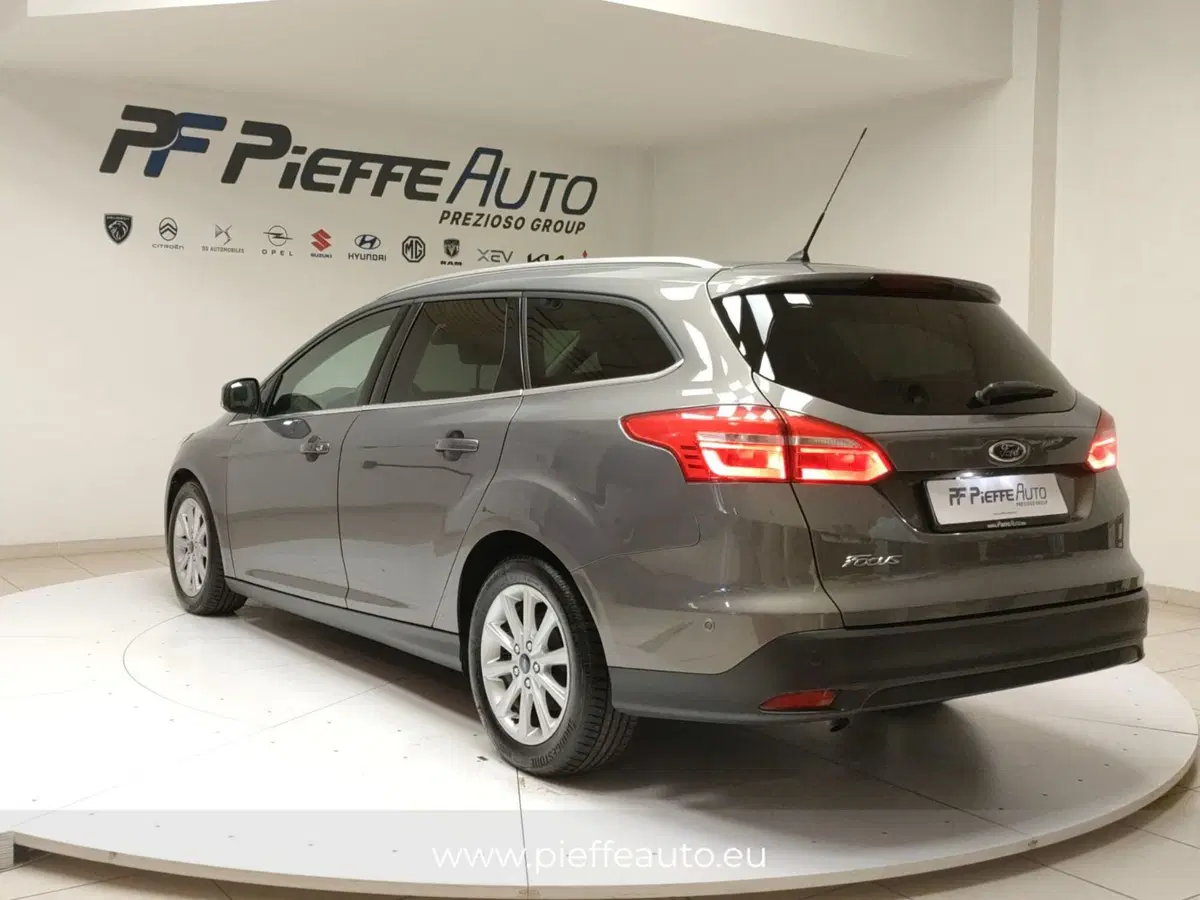 Ford Focus Station Wagon usata a Teramo (3)