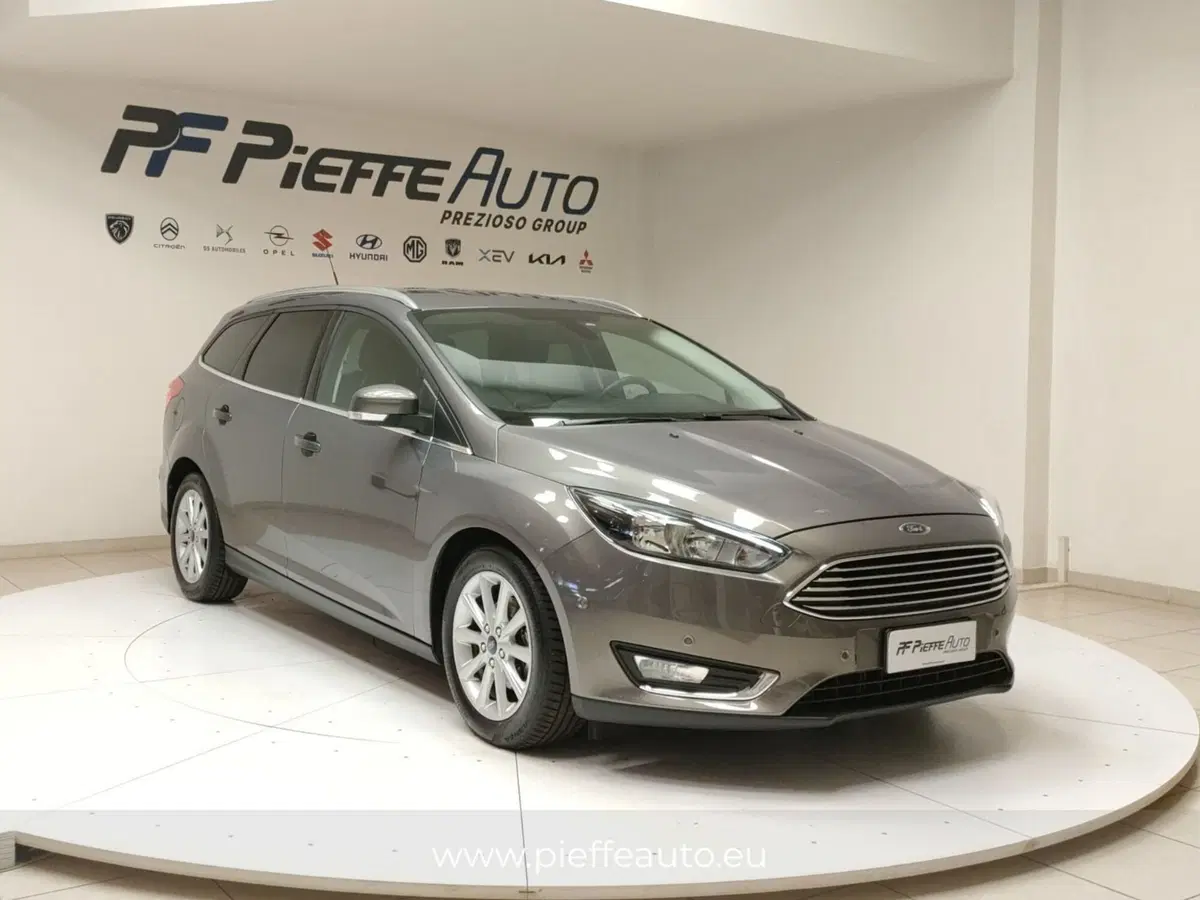 Ford Focus Station Wagon usata a Teramo (6)