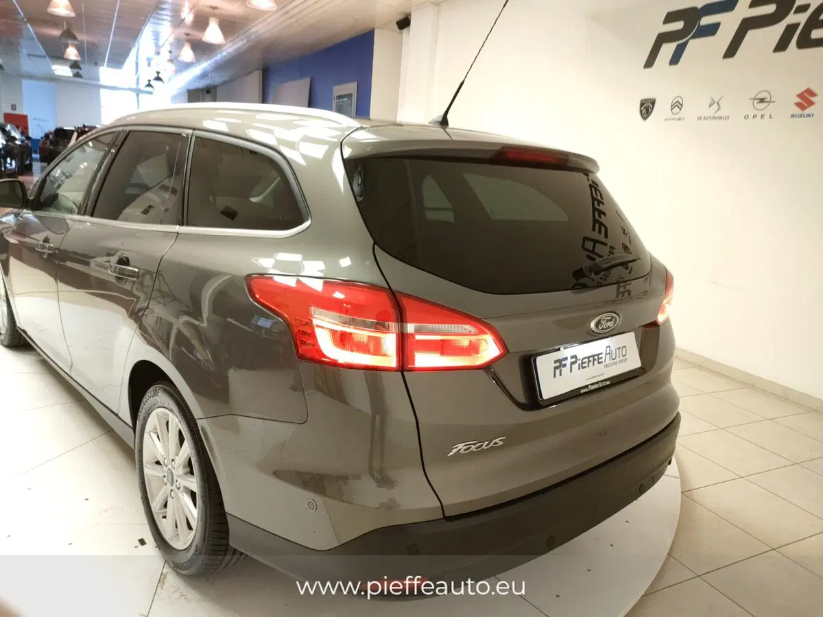 Ford Focus Station Wagon usata a Teramo (9)