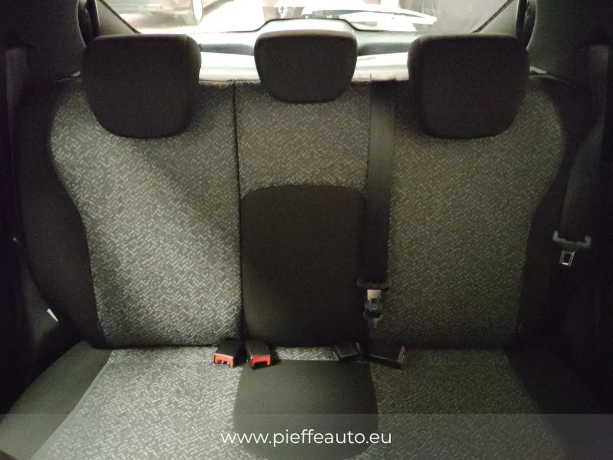 Lancia Ypsilon usata a Teramo (13)