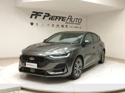 Ford Focus 1.0 EcoBoost Hybrid 125 CV Power. 5p. ST-Line Style del 2023 usata a Teramo