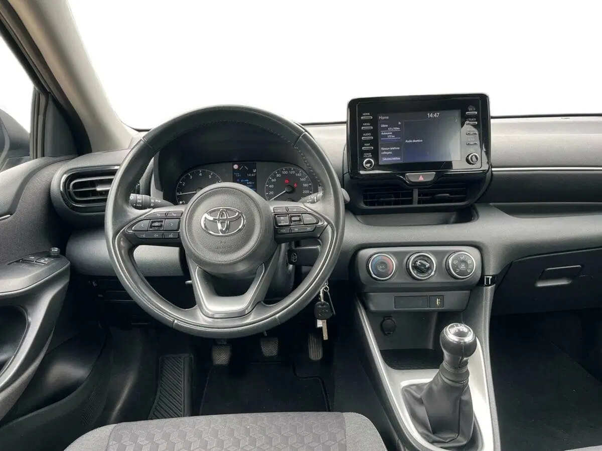 Toyota Yaris usata a Sondrio (8)