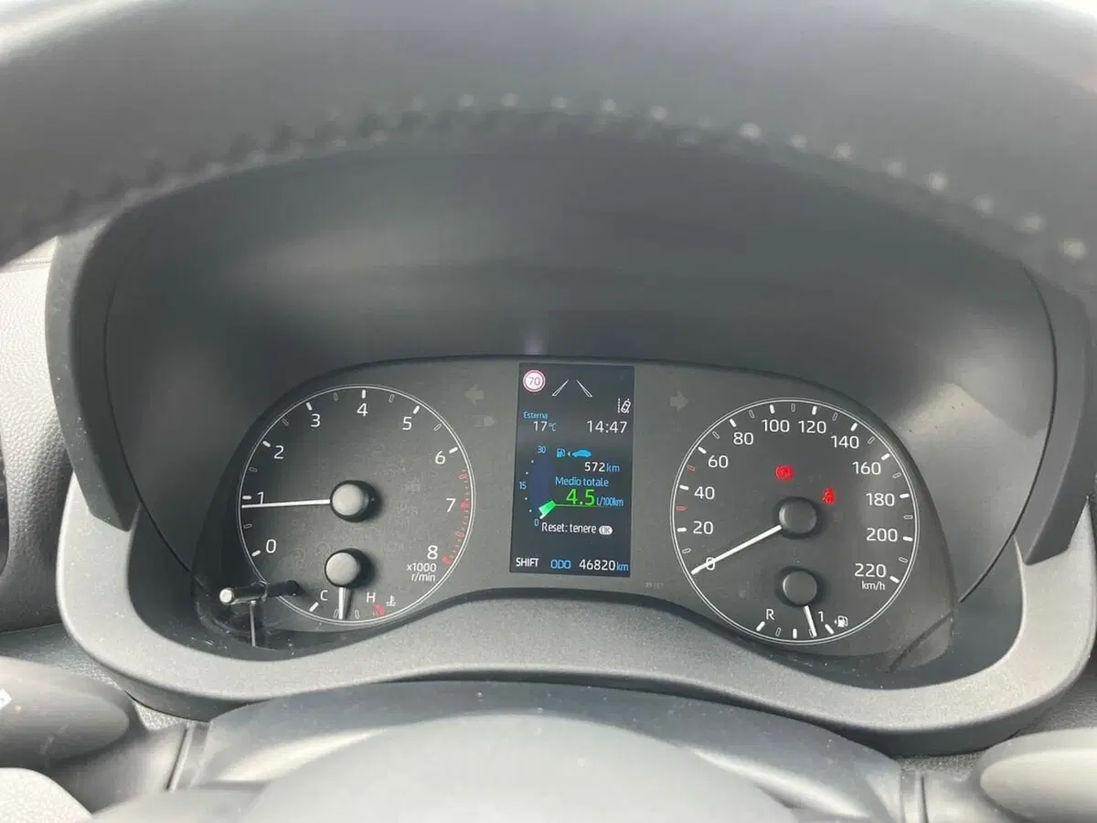 Toyota Yaris usata a Sondrio (9)