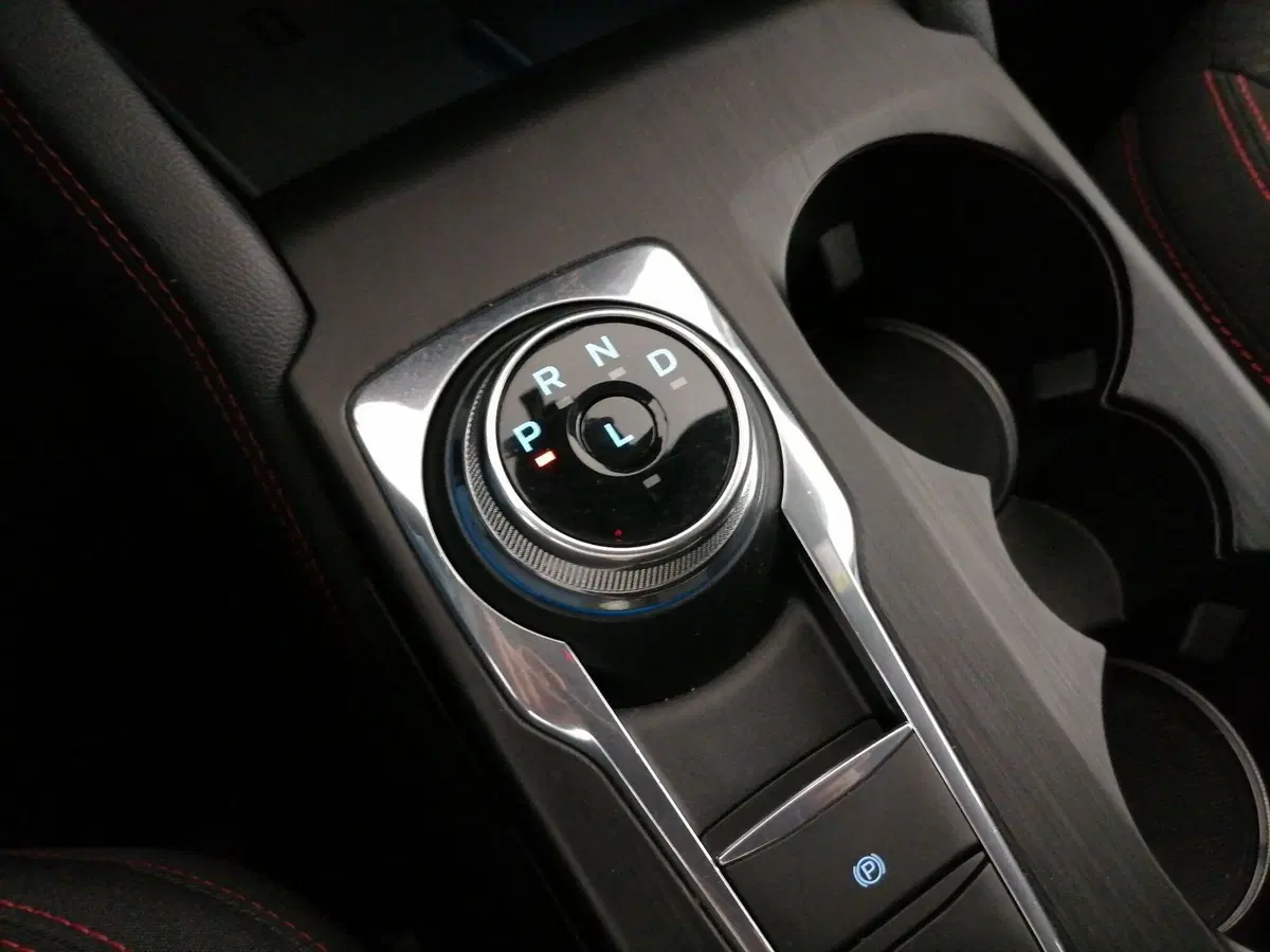 Ford Kuga usata a Roma (14)