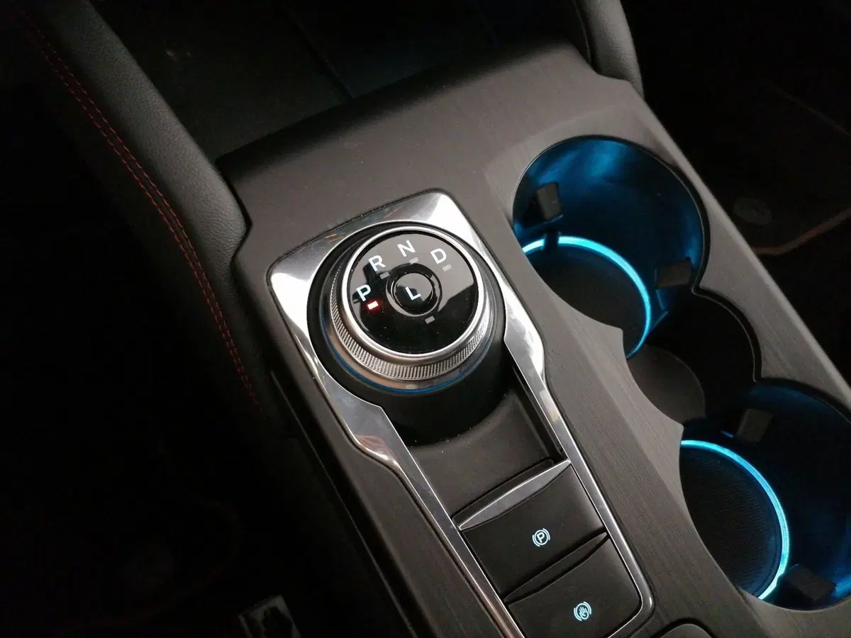Ford Kuga usata a Roma (14)