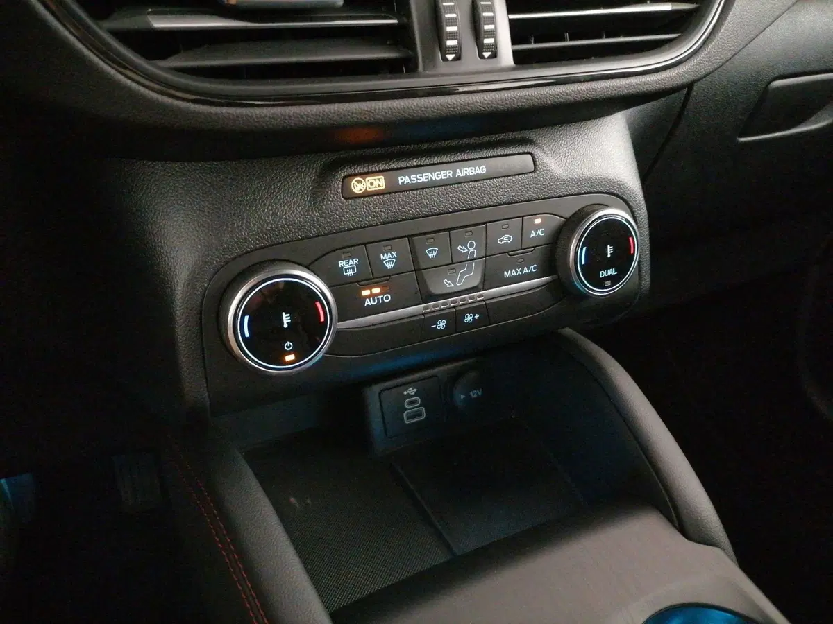 Ford Kuga usata a Roma (15)