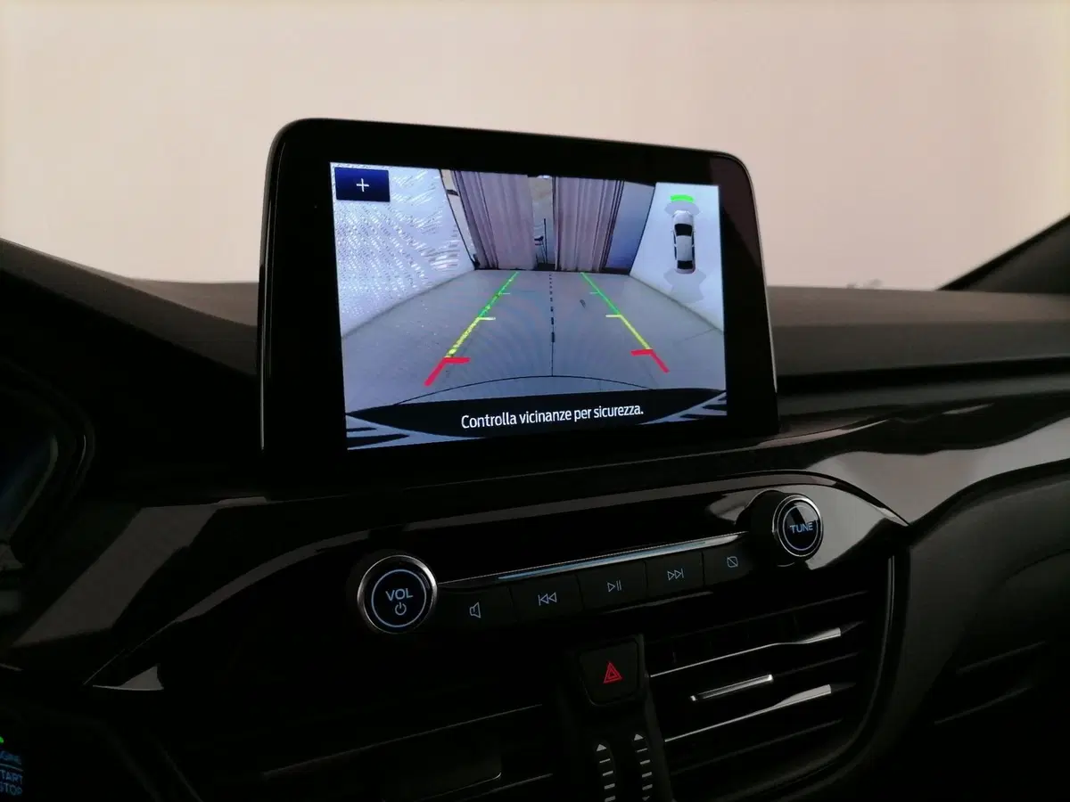 Ford Kuga usata a Roma (18)