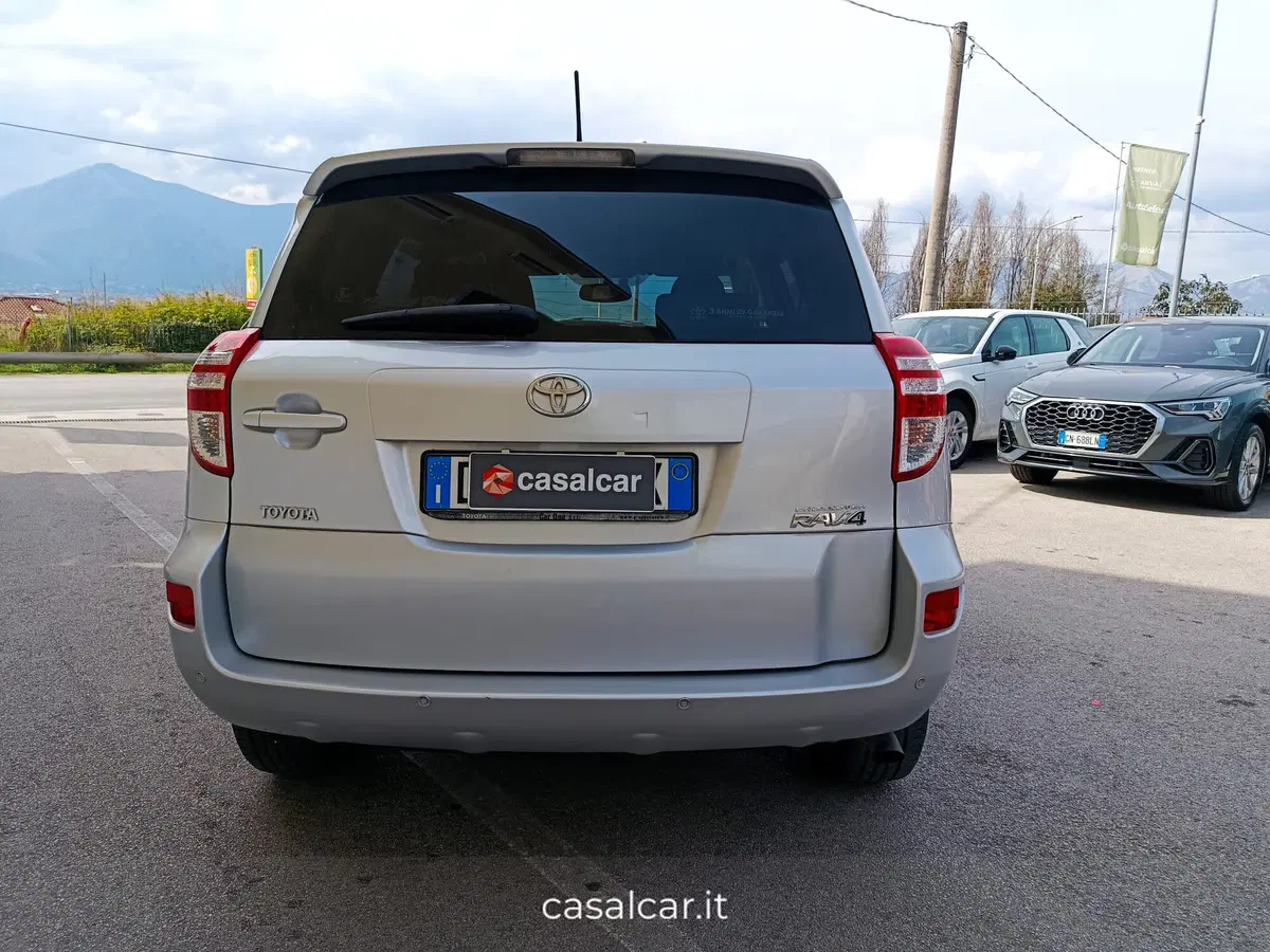 Toyota Rav4 usata a Salerno (10)