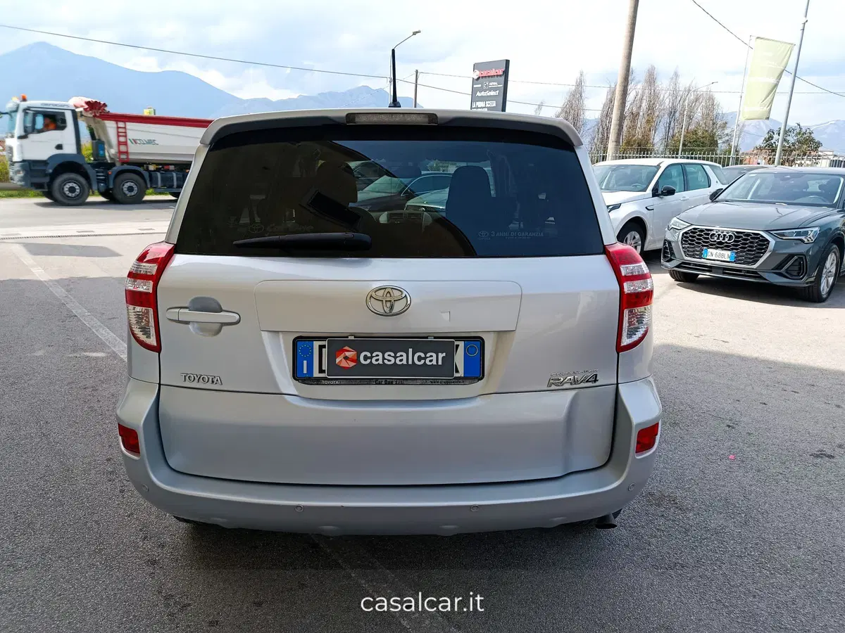 Toyota Rav4 usata a Salerno (11)