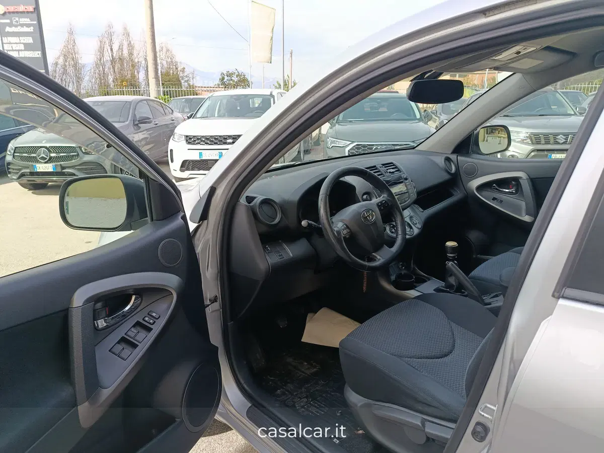 Toyota Rav4 usata a Salerno (14)