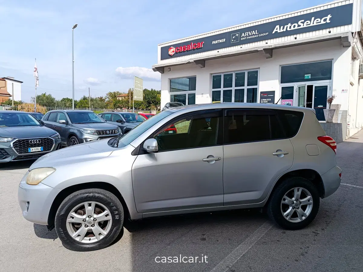 Toyota Rav4 usata a Salerno (4)