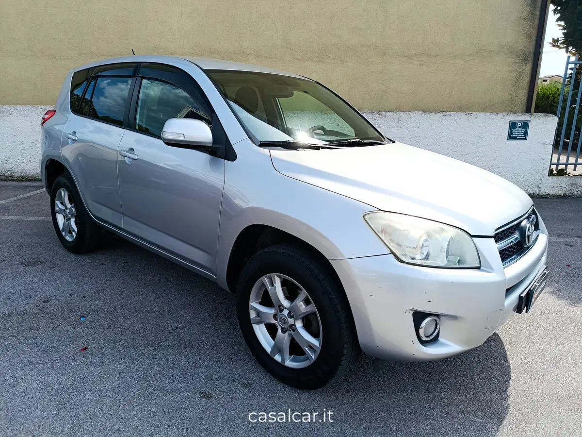 Toyota Rav4 usata a Salerno (7)