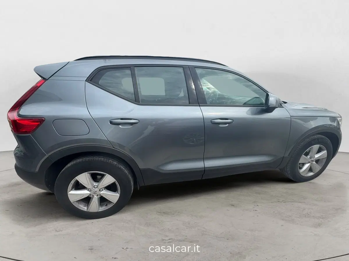 Volvo XC40 usata a Salerno (5)