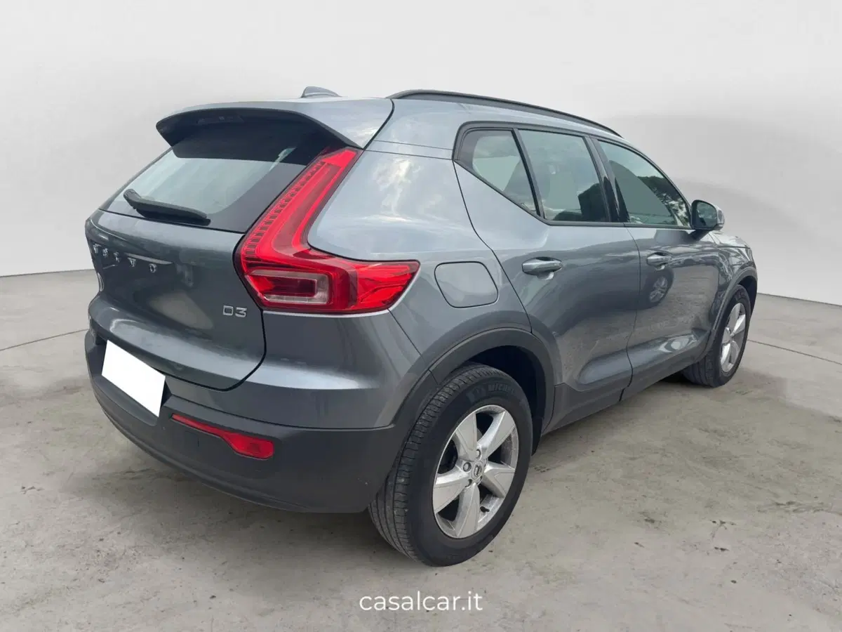 Volvo XC40 usata a Salerno (6)
