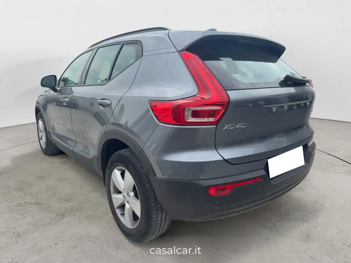 Volvo XC40 usata a Salerno (8)
