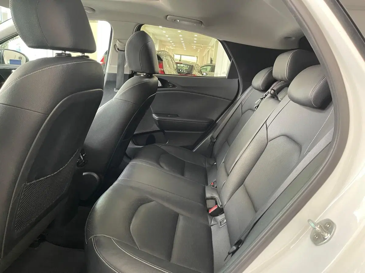Kia XCeed usata a Napoli (20)
