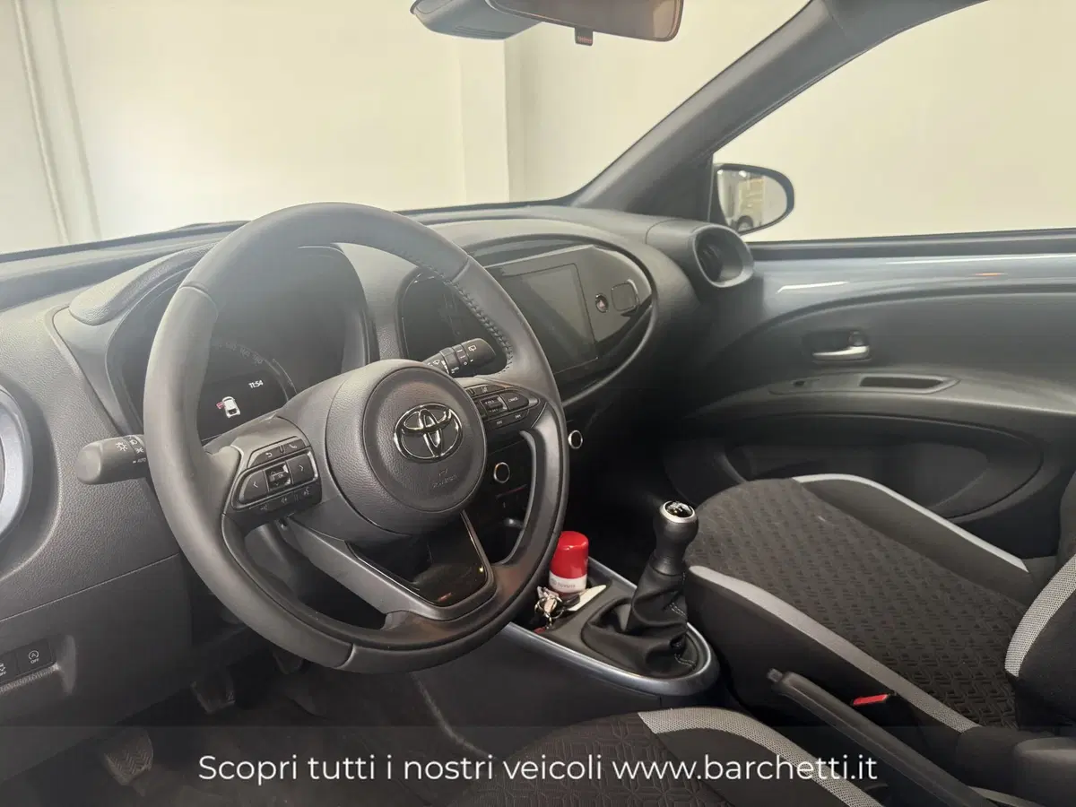 Toyota Aygo X nuova a Brescia (8)