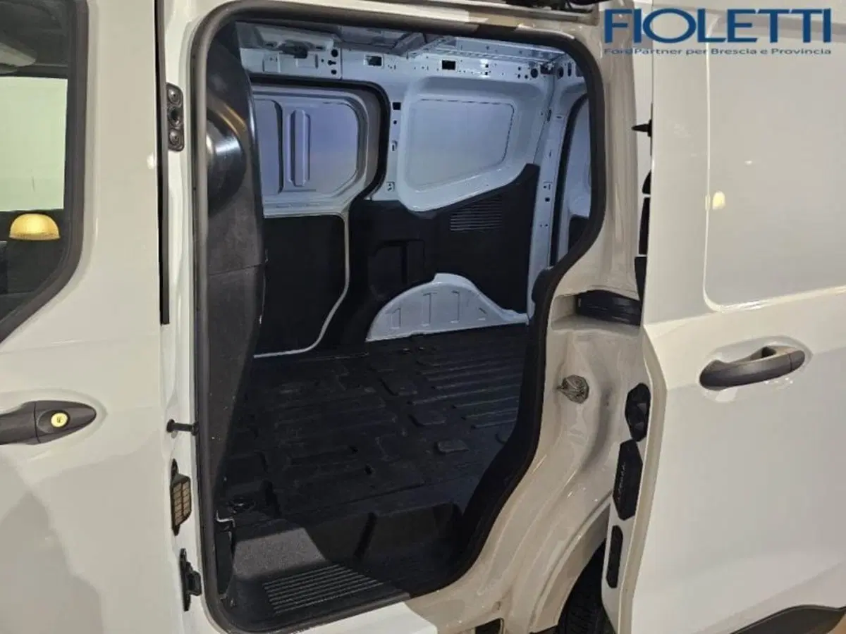 Ford Transit Courier Furgone usata a Brescia (10)