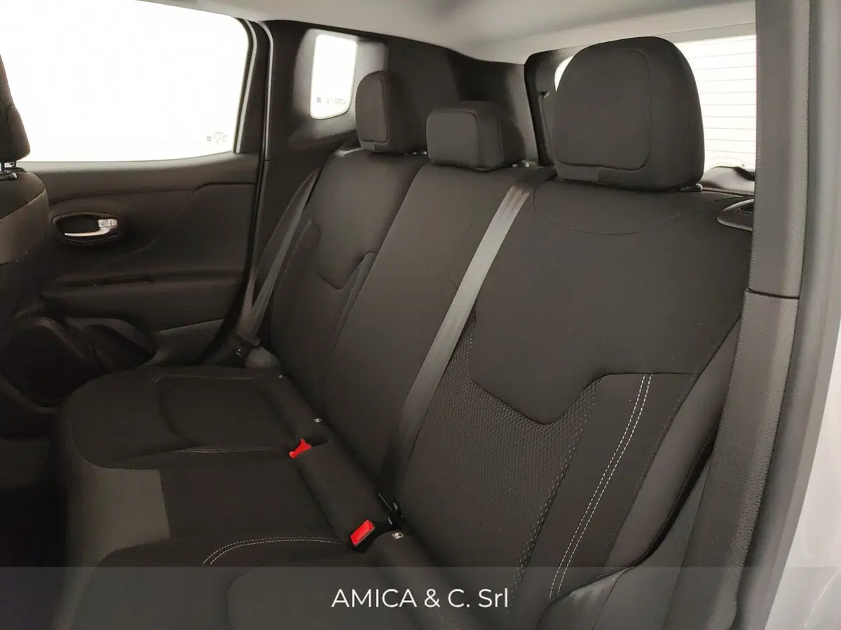 Jeep Renegade usata a Caserta (19)