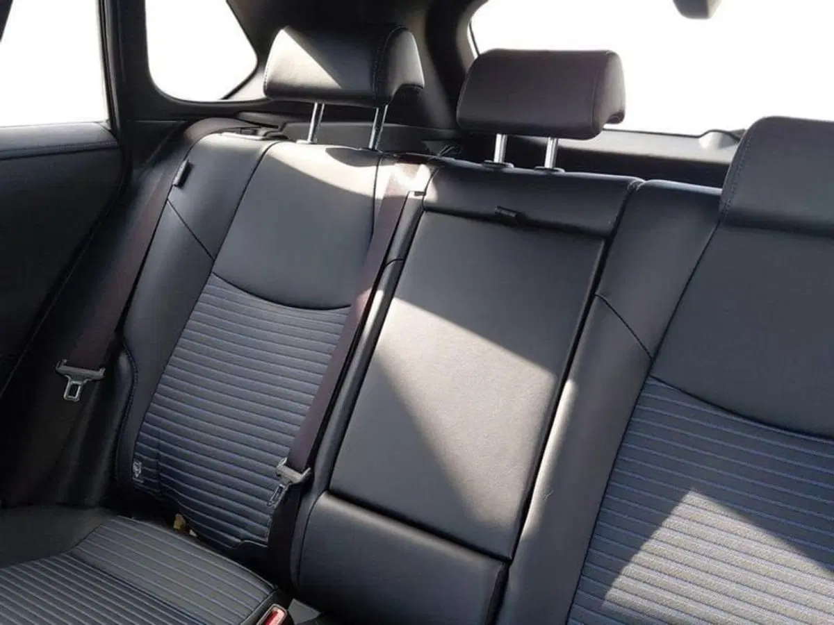 Toyota Rav4 usata a Cagliari (11)