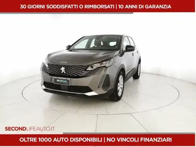 Peugeot 3008 BlueHDi 130 S&S Active Pack del 2023 usata a San Salvo