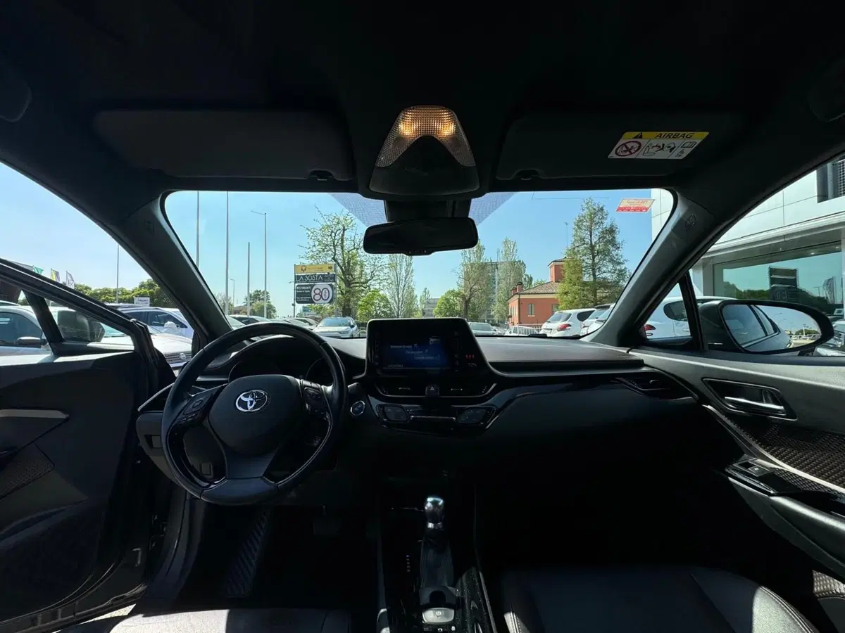 Toyota Toyota C-HR usata a Modena (15)