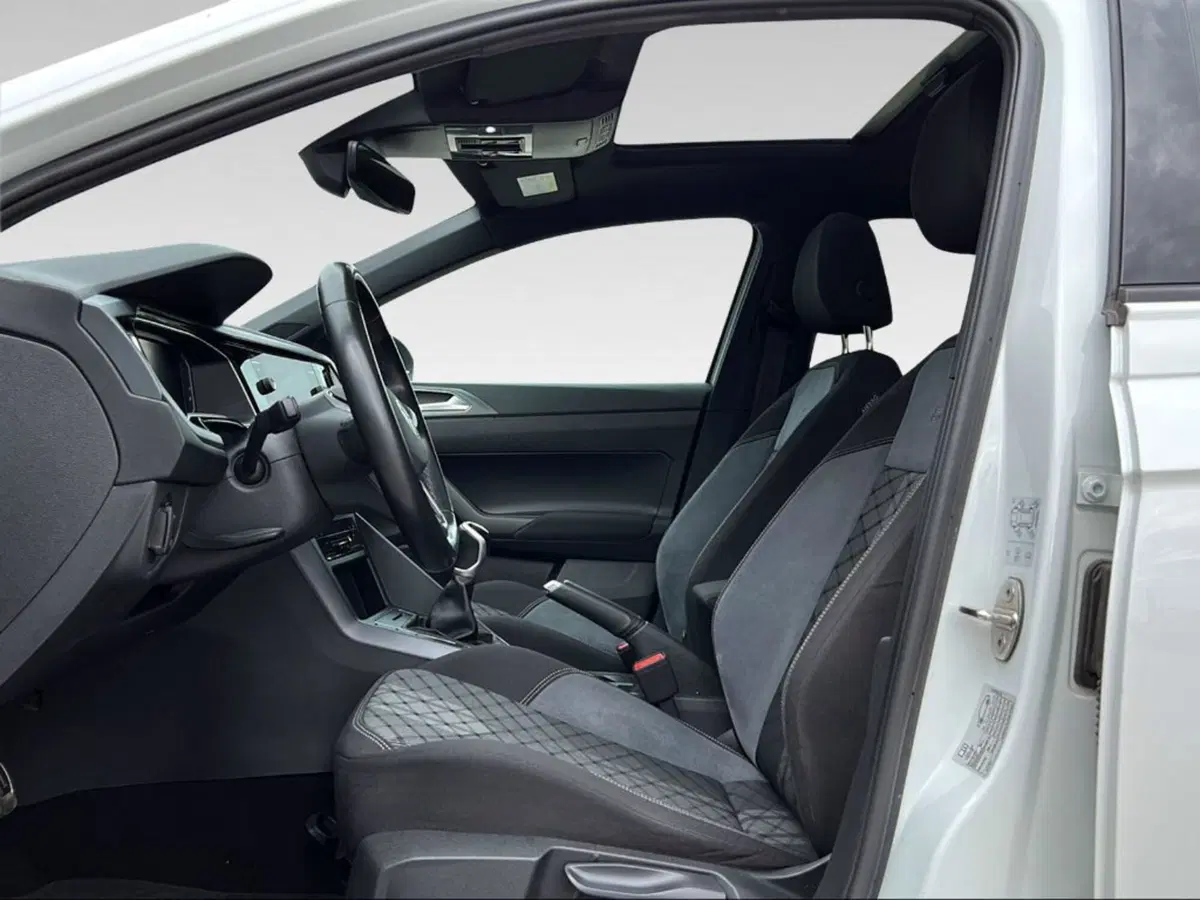 Volkswagen Taigo usata a Pisa (10)