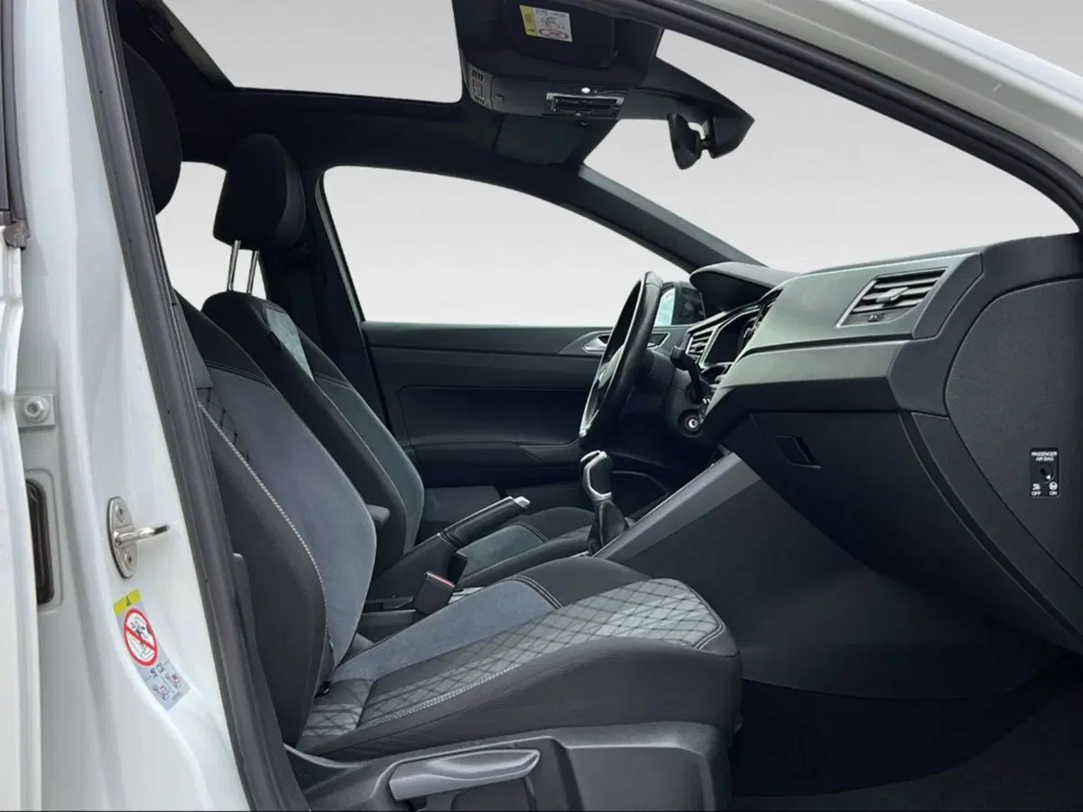 Volkswagen Taigo usata a Pisa (12)