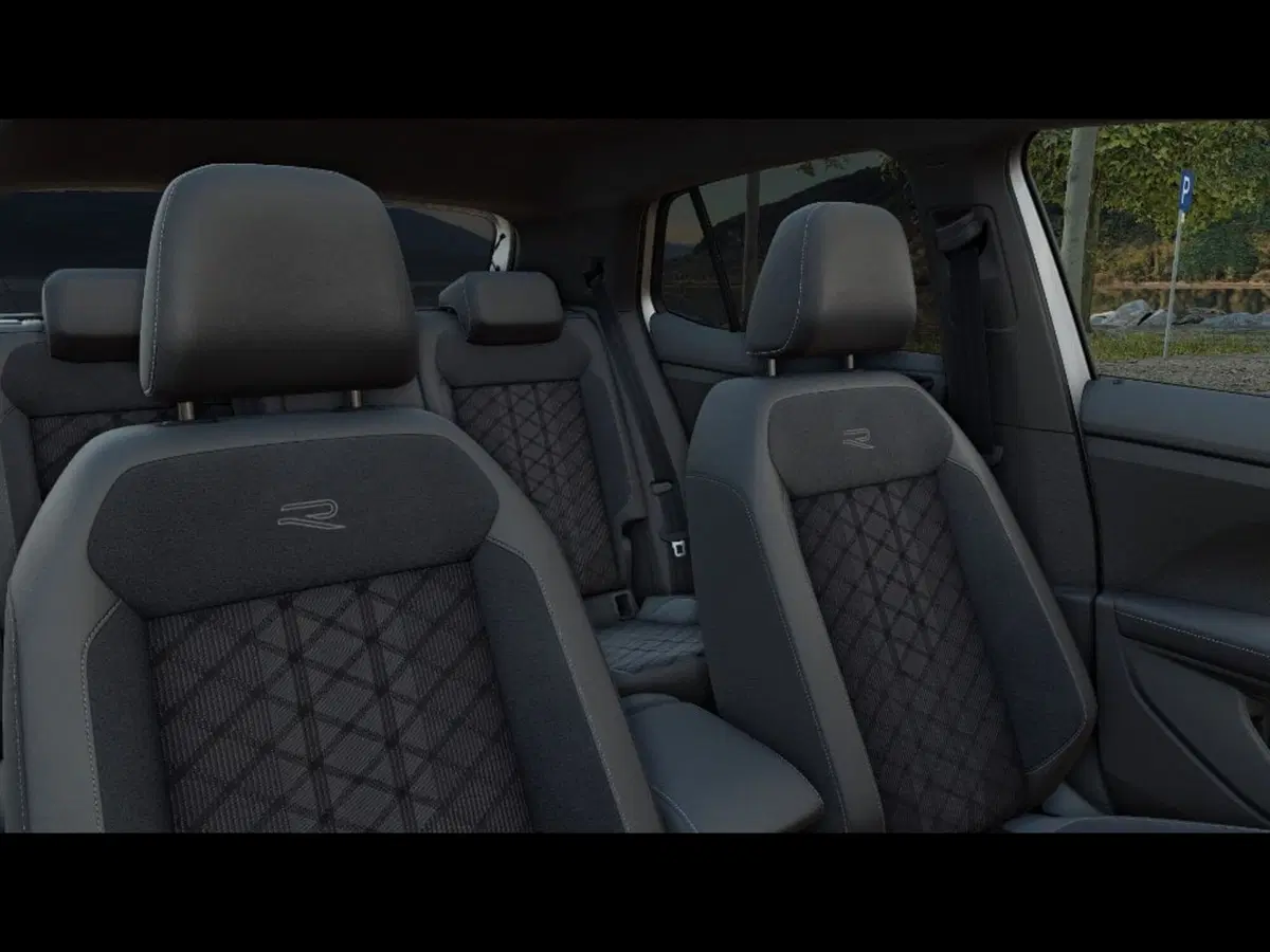 Volkswagen T-Cross nuova a Livorno (6)
